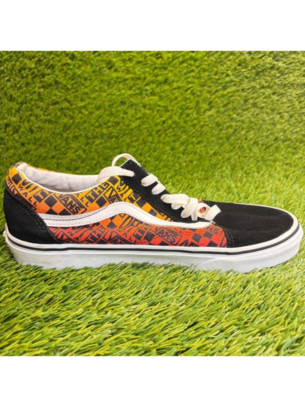 Vans Old Skool Logo Flame Mens Size 9 Womens 10.5 Black Athletic Shoes Sneakers - Picture 4 of 10